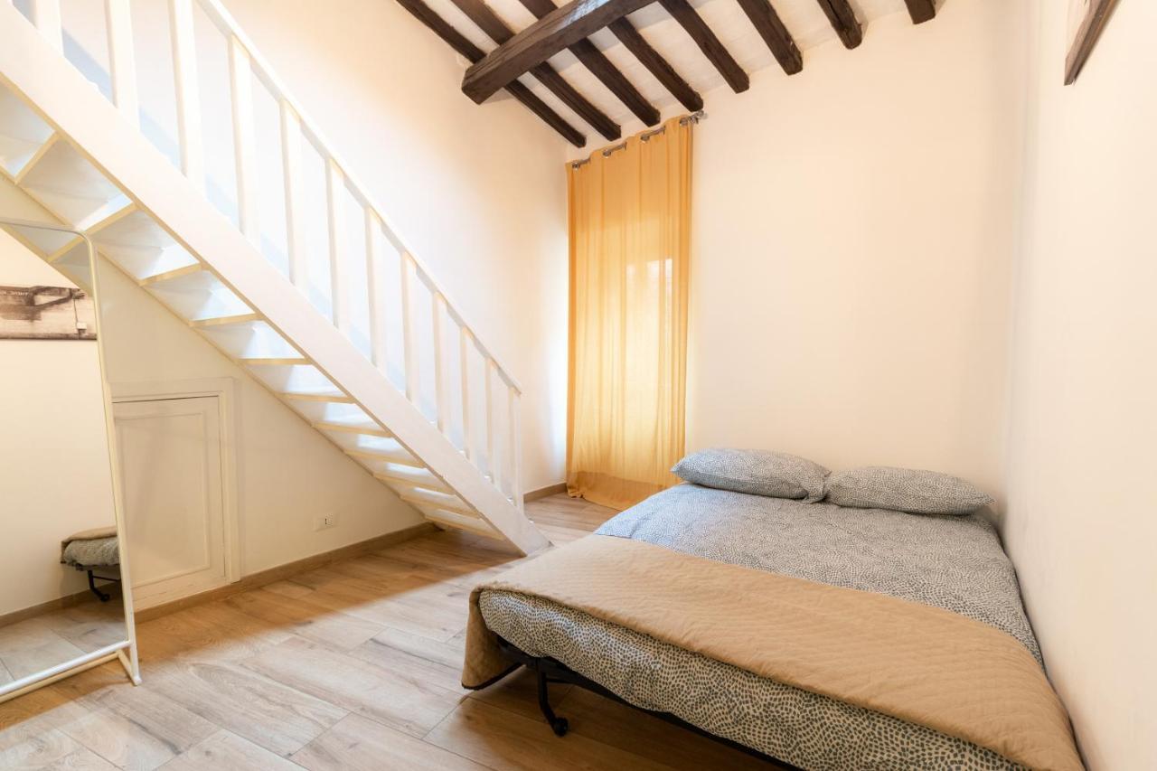 Trastevere Four Seasons Trilussa 2 Рим Екстер'єр фото